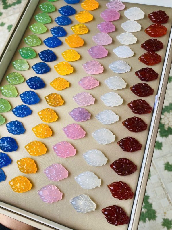 Hồ Ly Chúa Đá Chalcedony – Linh Vật Phong Thủy Tình Duyên Và May Mắn